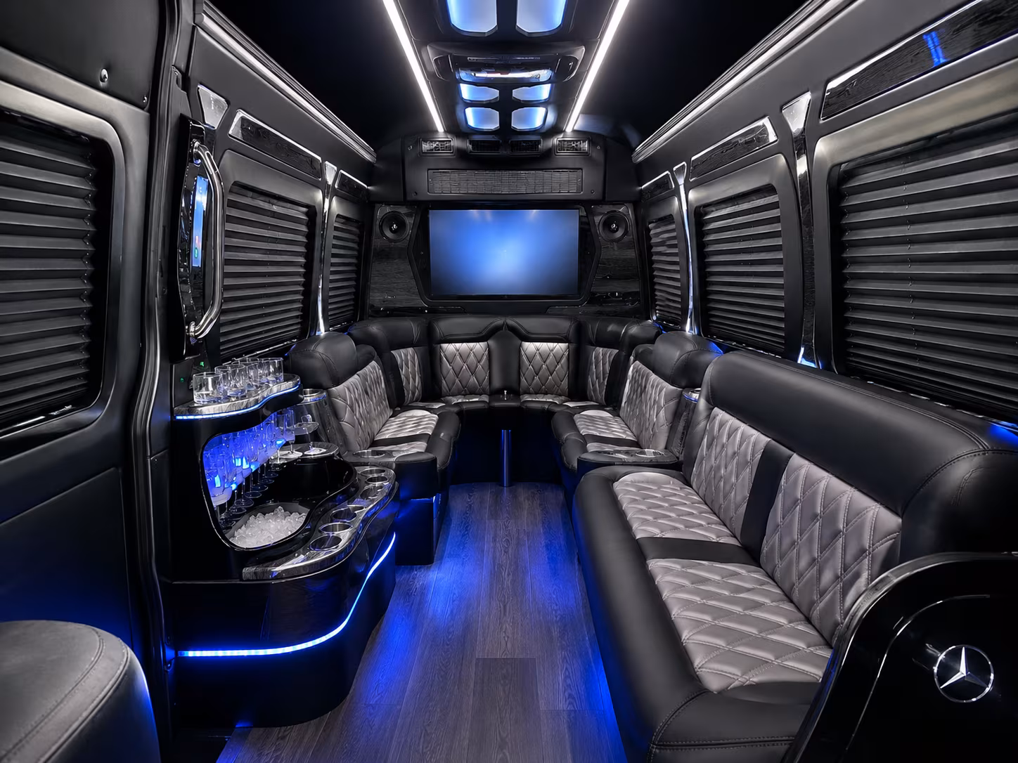westcovinacoachbuscompany com connects you to airport shuttles for guests flying into ont lax and beyond