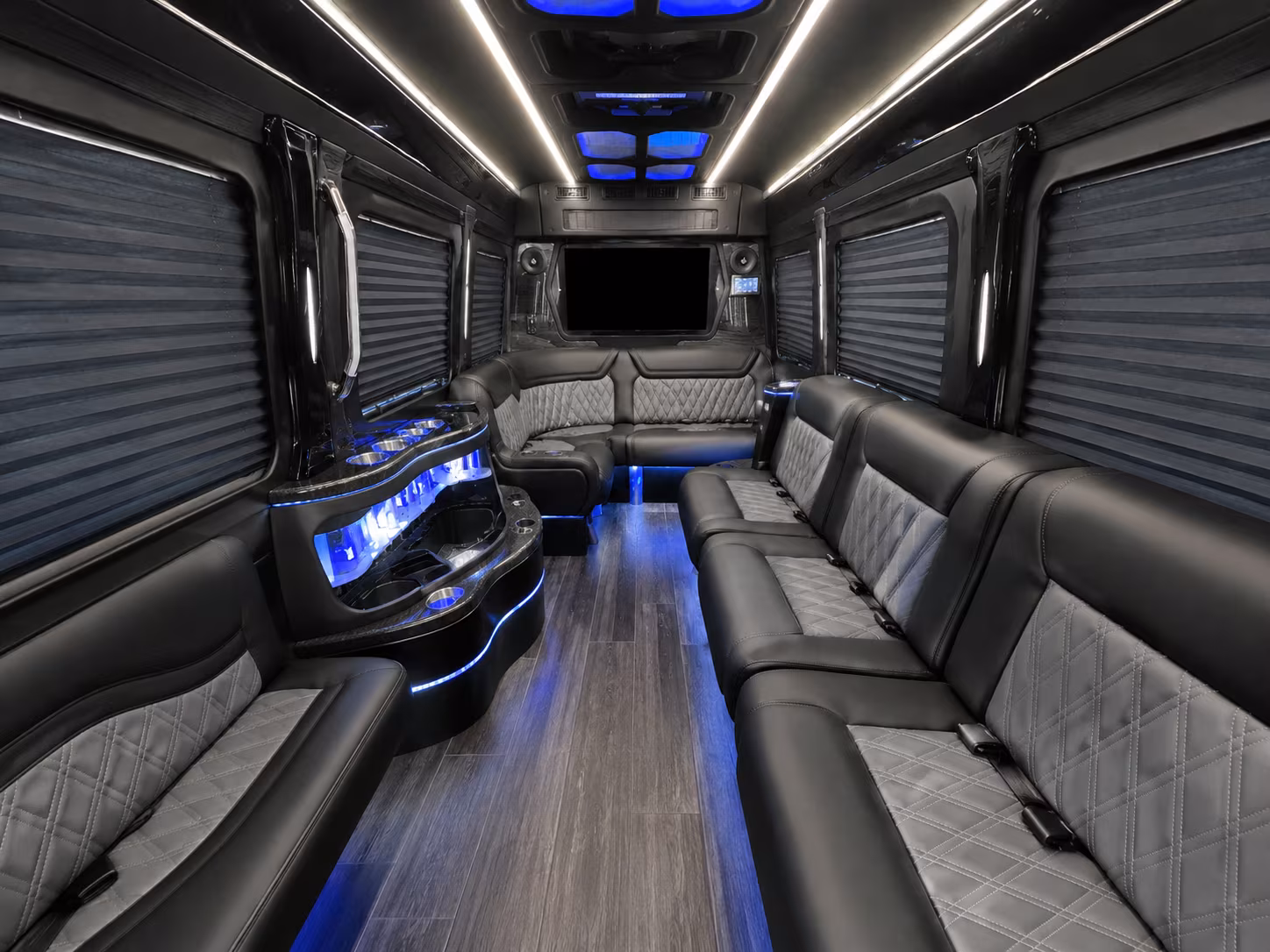 westcovinacoachbuscompany com helps you connect employees to metrolink and transit hubs